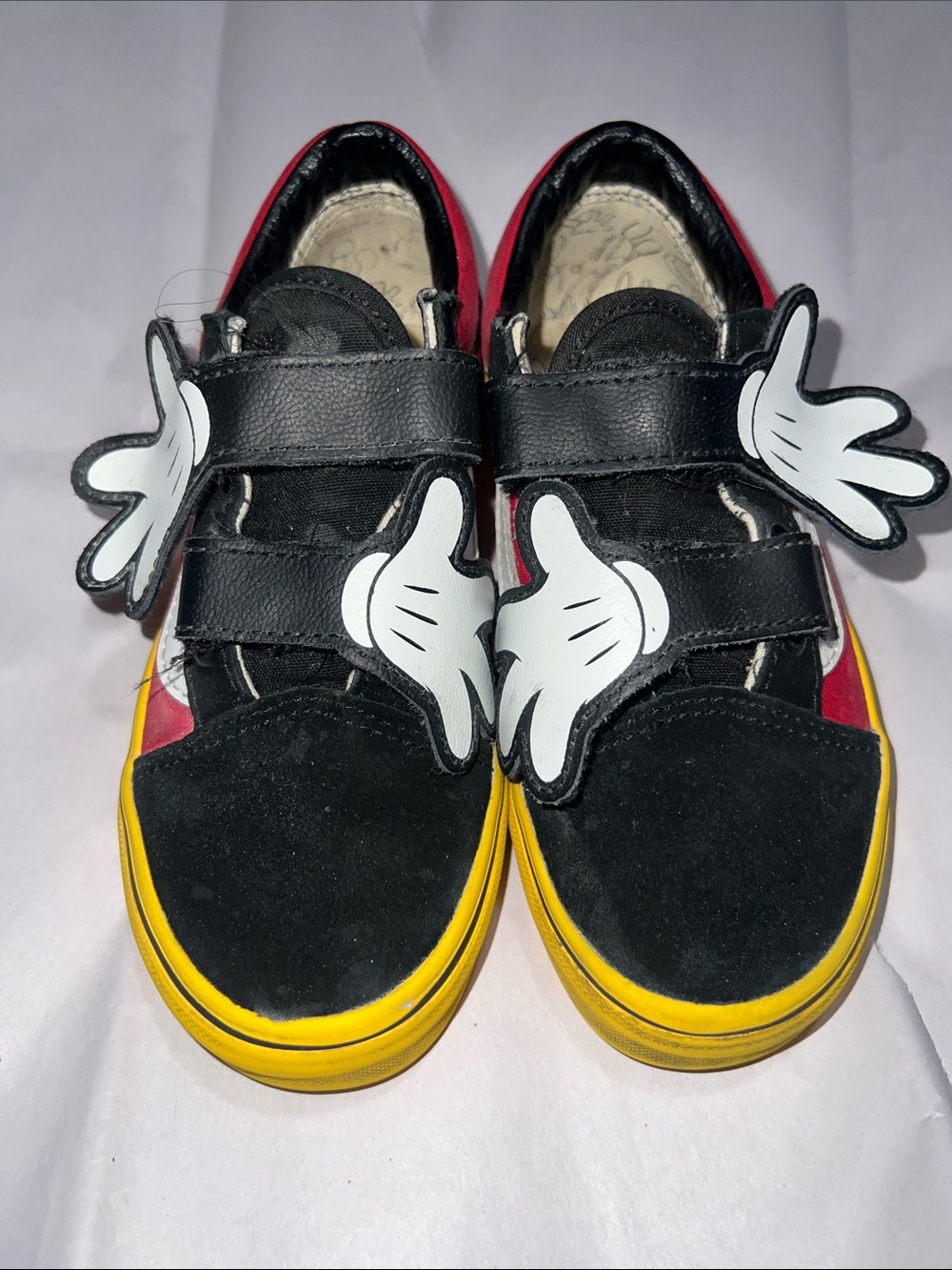 Vans x Disney Mickey Mouse Hugs Old School V Sneakers Size 1